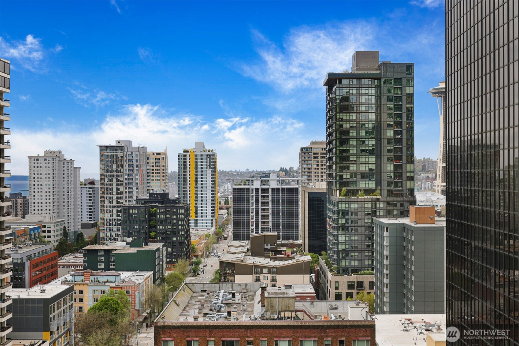 2100 3rd Avenue, Unit 1804 Seattle, WA 98121 - Photo 25 of 34