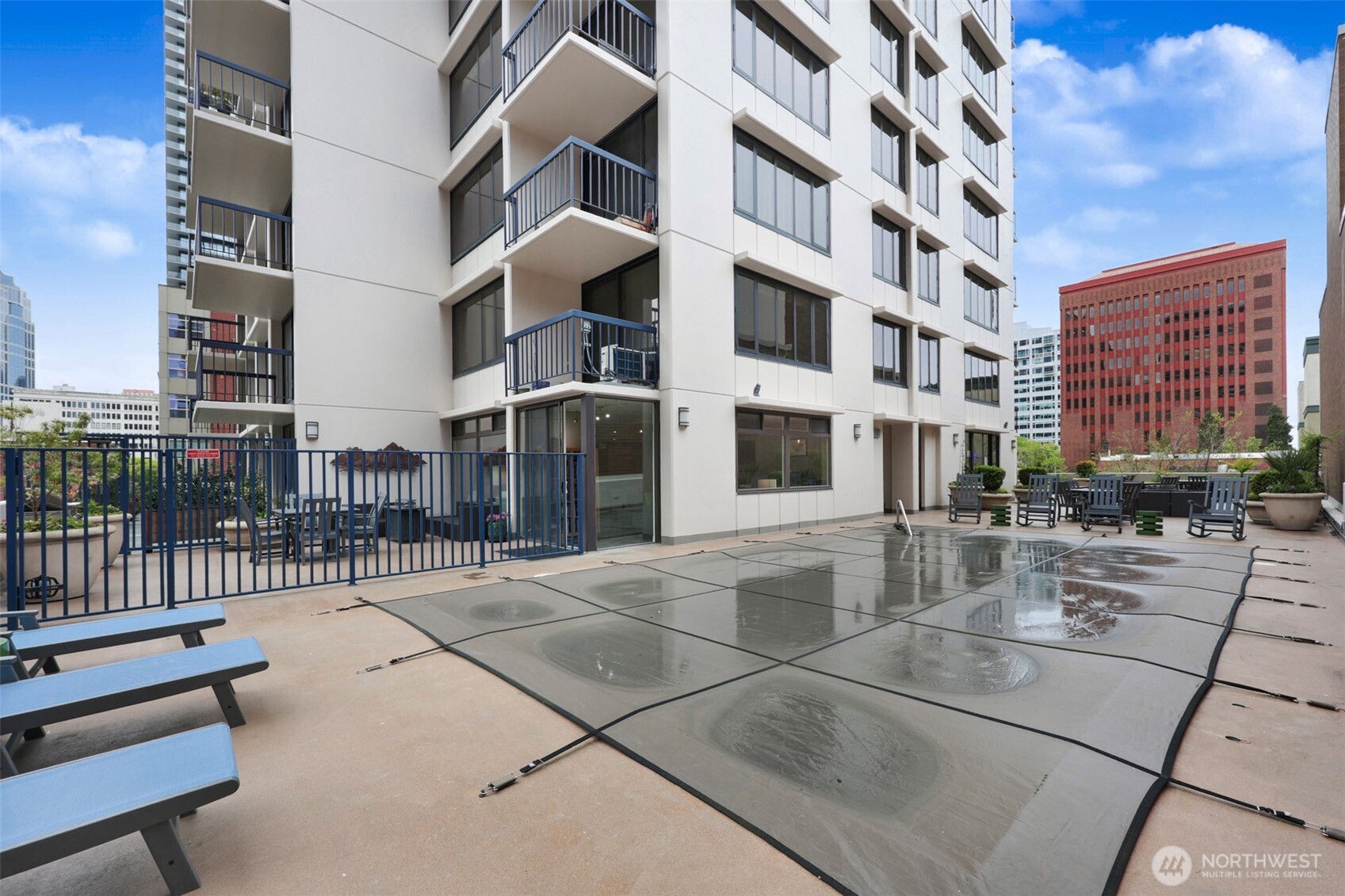 2100 3rd Avenue, Unit 1804 Seattle, WA 98121 - Photo 27 of 34