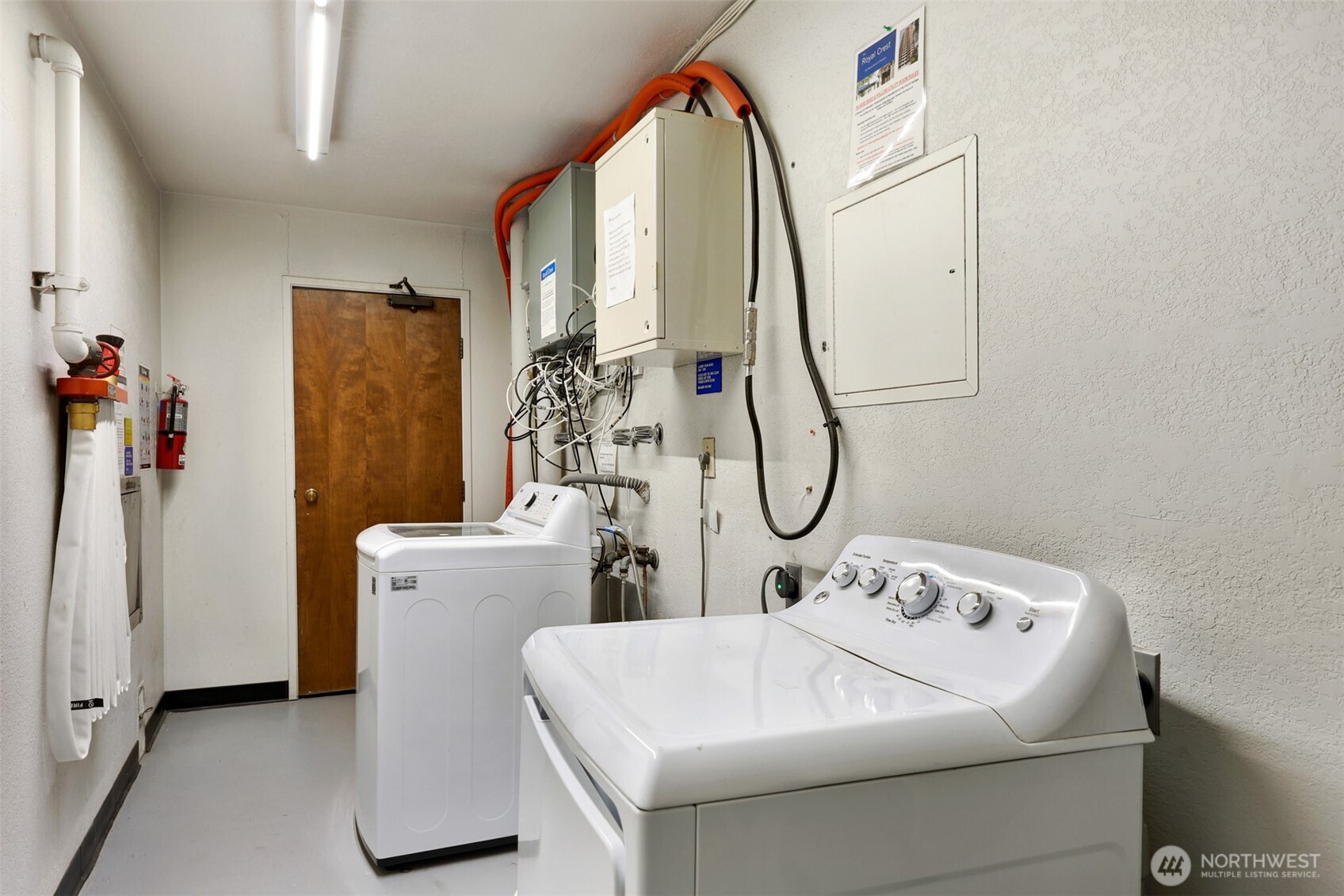 2100 3rd Avenue, Unit 1804 Seattle, WA 98121 - Photo 32 of 34