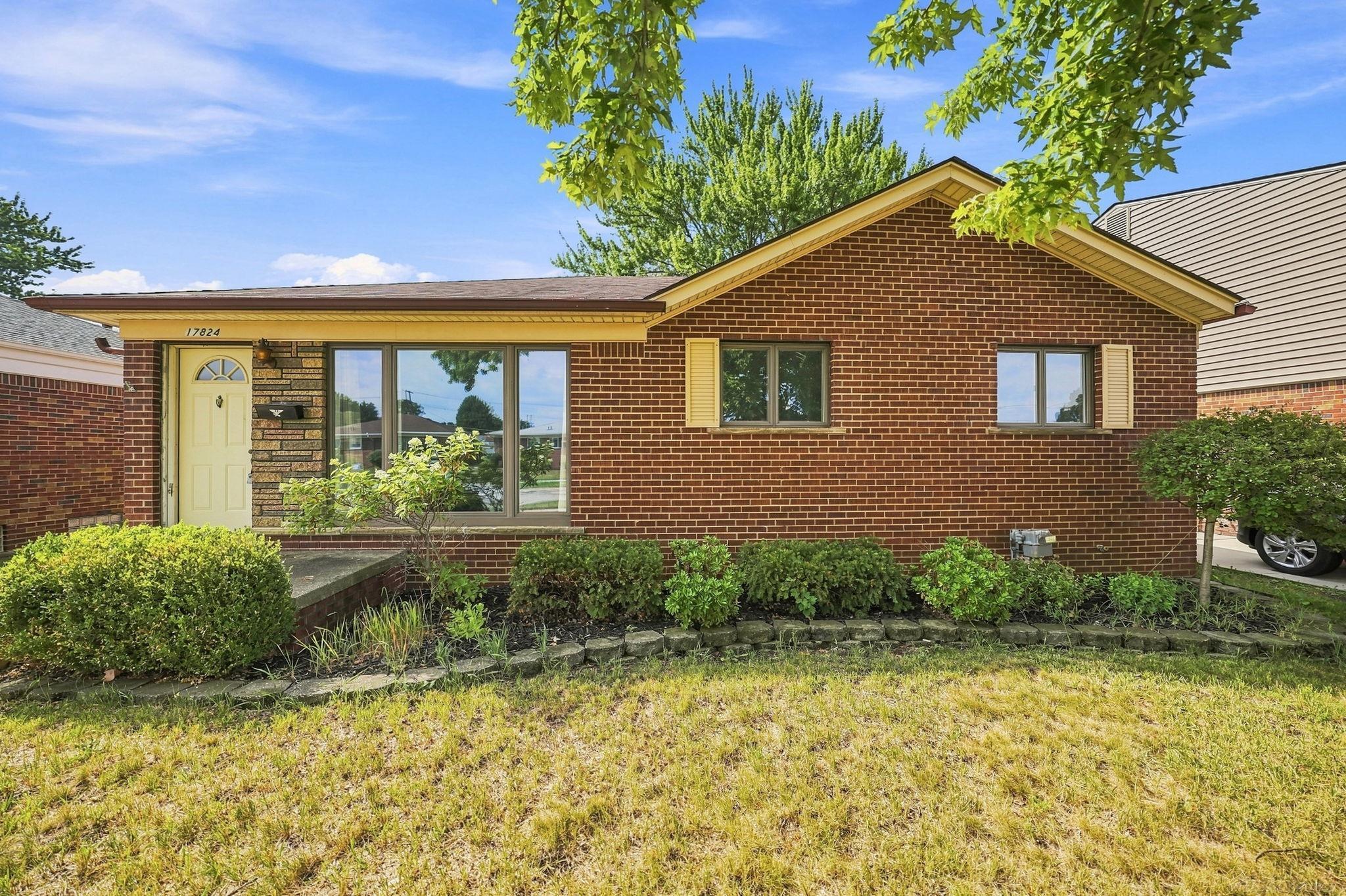 17824 Airport Road Fraser, MI 48026 - Photo 2 of 20 Gallery Image 2