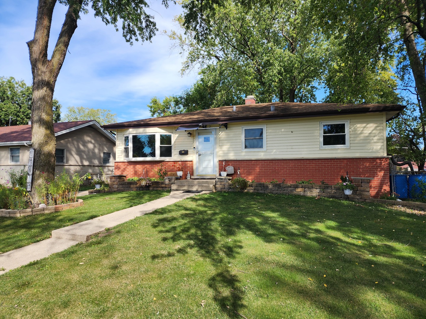 7 Rose Avenue Addison, IL 60101 - Photo 1 of 24 a front view of house with yard and green space
