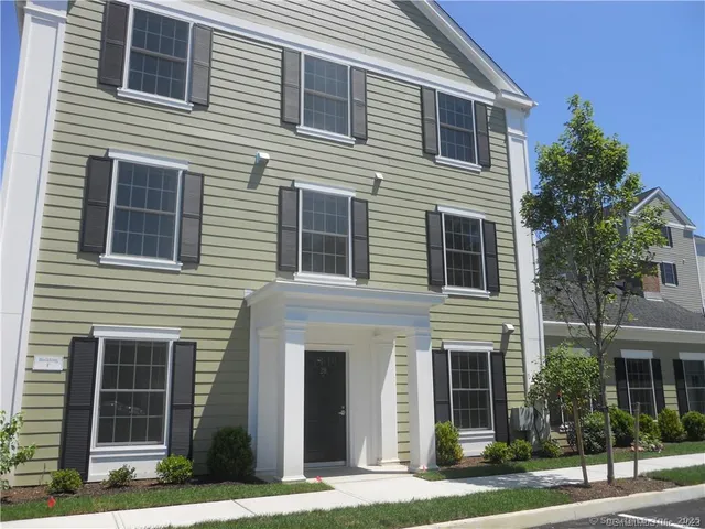 $2,295 | 1 Birch Drive, Unit G1, Stamford, CT 06902