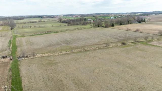 $399,999 | 255 West County Road 900 South, Clayton, IN 46118