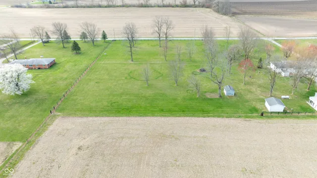 $399,999 | 255 West County Road 900 South, Clayton, IN 46118