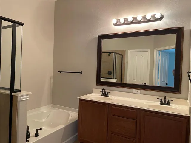 $2,700 | 4603 Oakview Drive, Mansfield, TX 76063