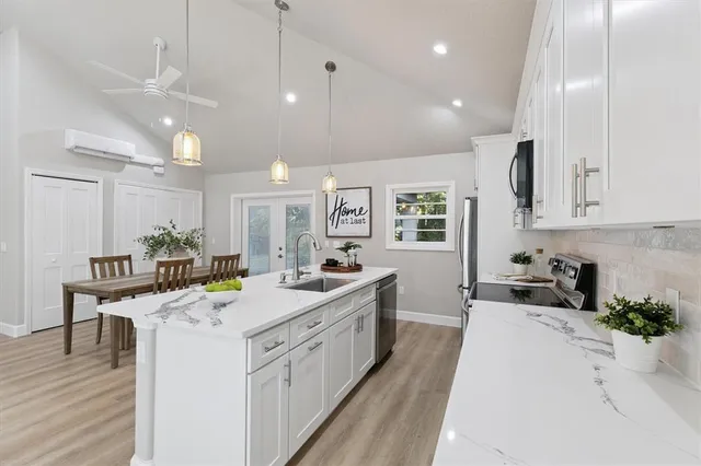 $525,000 | 1209 East Washington Street, Orlando, FL 32801