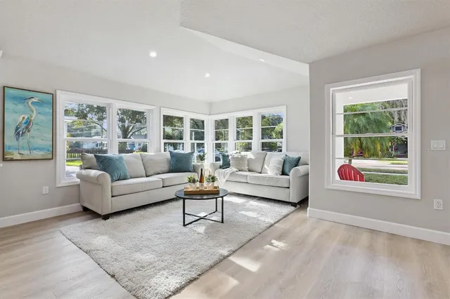 $525,000 | 1209 East Washington Street, Orlando, FL 32801