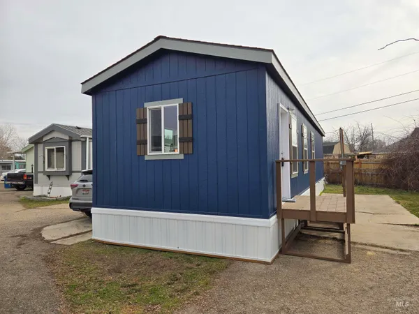 $95,000 | 816 North Midland Boulevard, Unit 1, Nampa, ID 83651