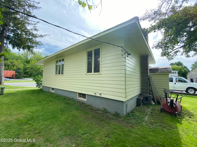 $225,000 | 3909 Highway 67, Hoosick, NY 12057
