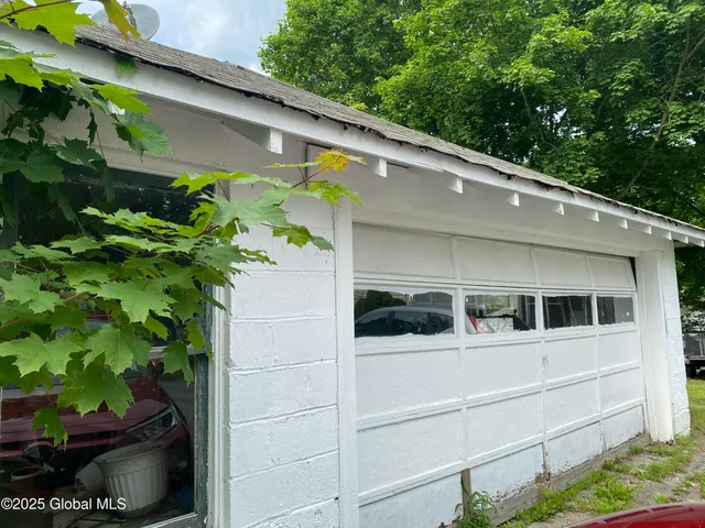 $225,000 | 3909 Highway 67, Hoosick, NY 12057