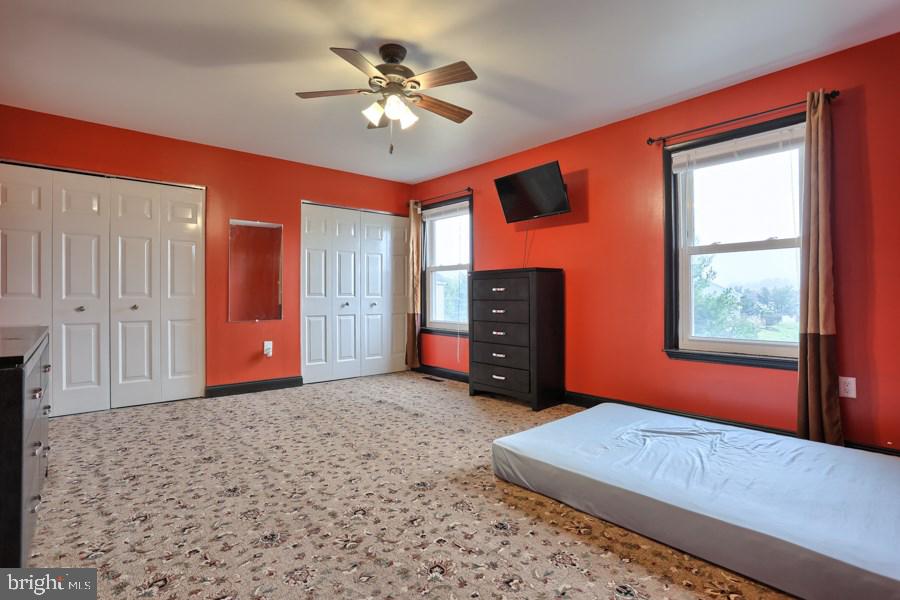 5449 Pond Road Harrisburg, PA 17111 - Photo 14 of 25 Gallery Image 14