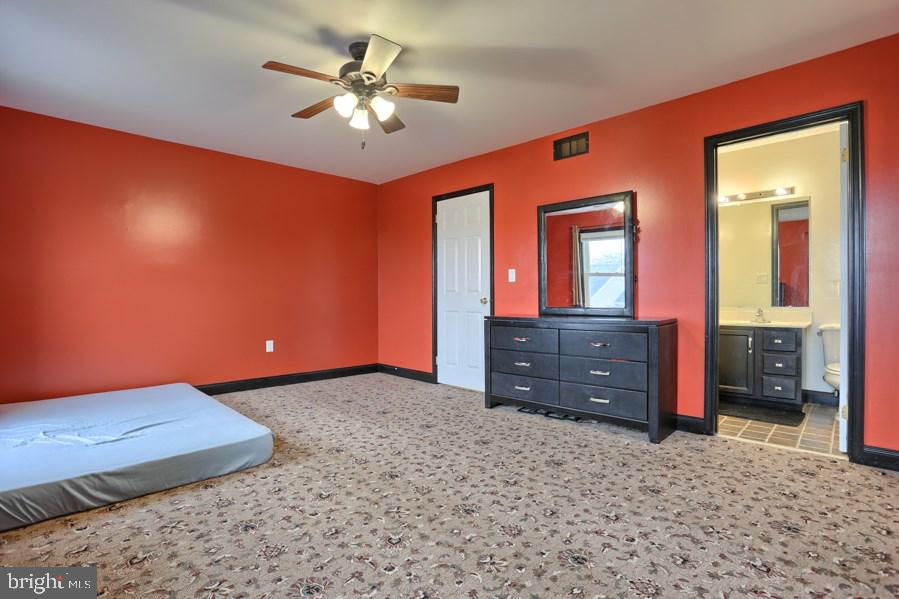 5449 Pond Road Harrisburg, PA 17111 - Photo 15 of 25 Gallery Image 15