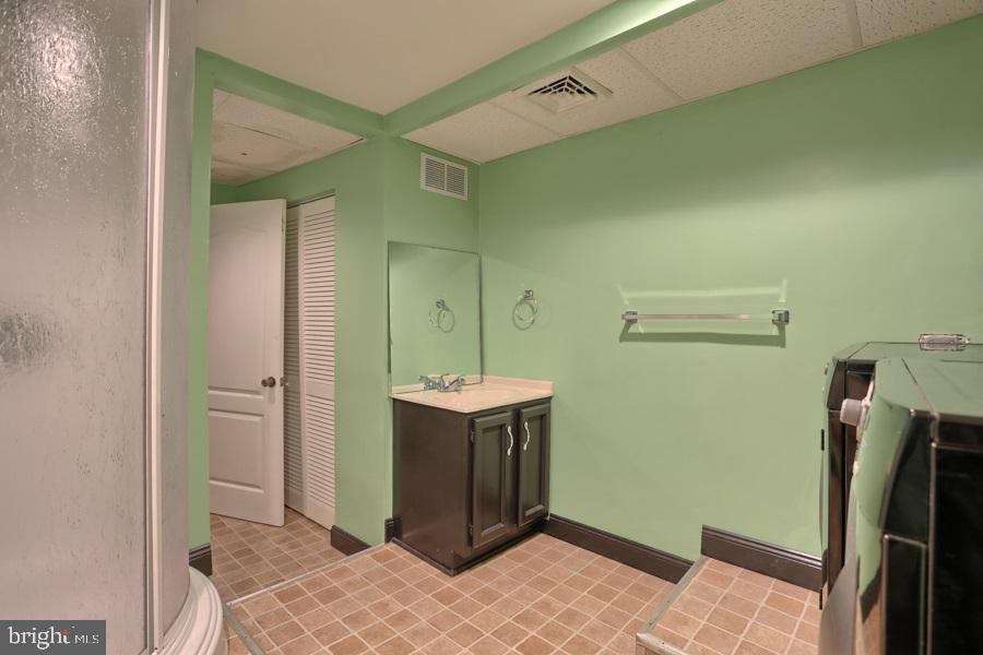 5449 Pond Road Harrisburg, PA 17111 - Photo 22 of 25 Gallery Image 22