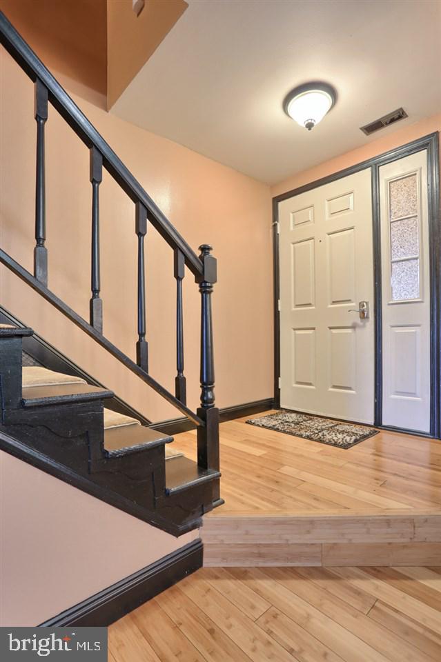 5449 Pond Road Harrisburg, PA 17111 - Photo 6 of 25 Gallery Image 6