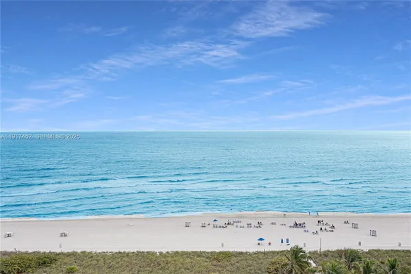 $4,000 | 5101 Collins Avenue, Unit 14J, Miami Beach, FL 33140