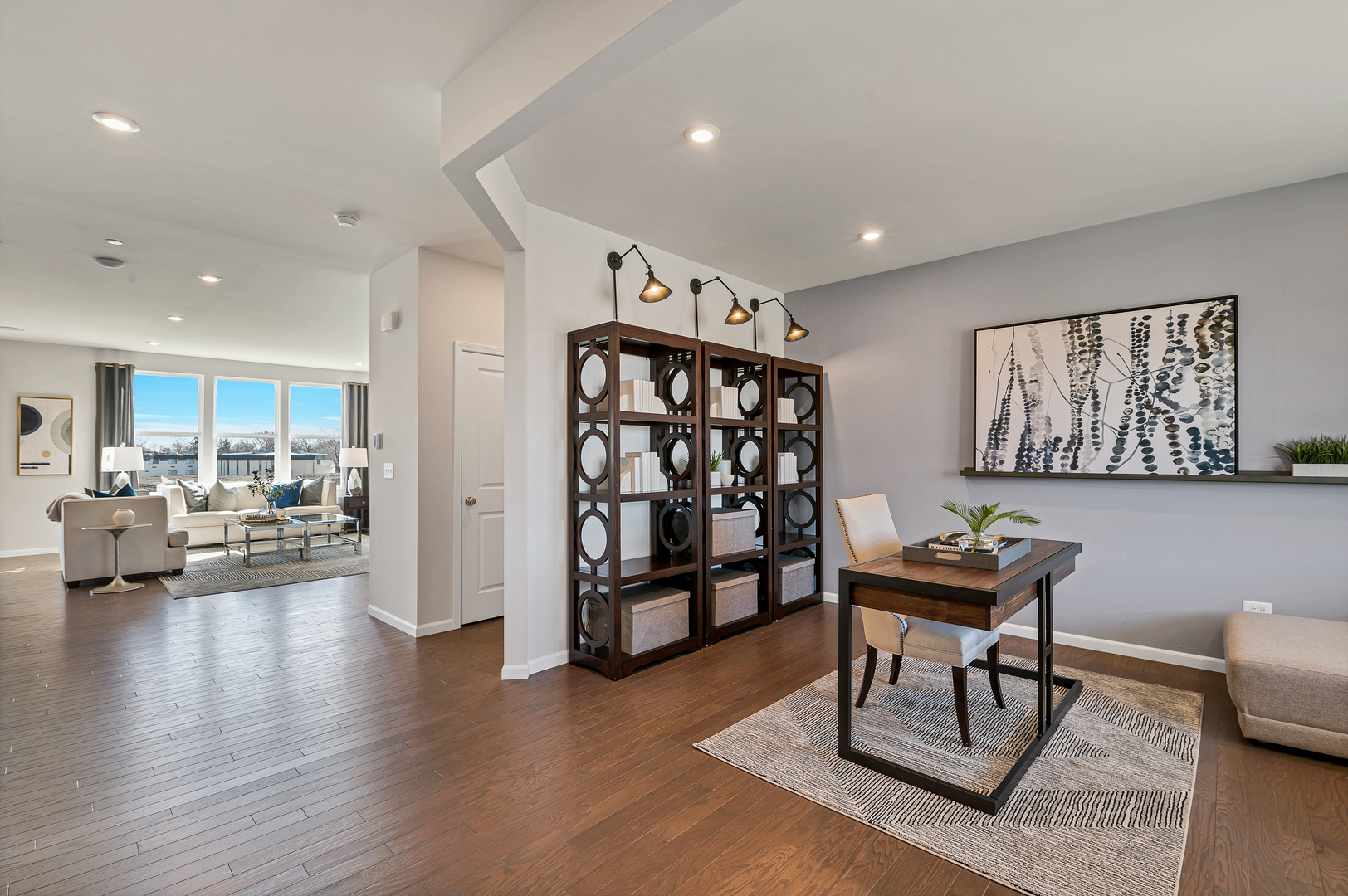 621 North Sullivan Street Addison, IL 60101 - Photo 5 of 22 a living room with furniture