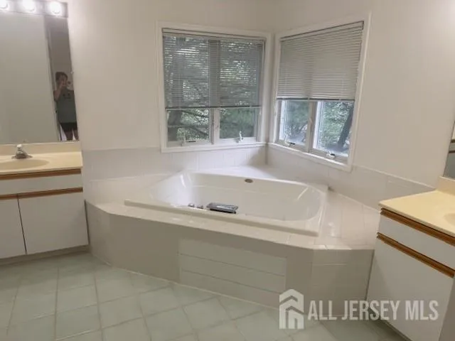 $769,900 | 1 Cranberry Court, Princeton, NJ 08540