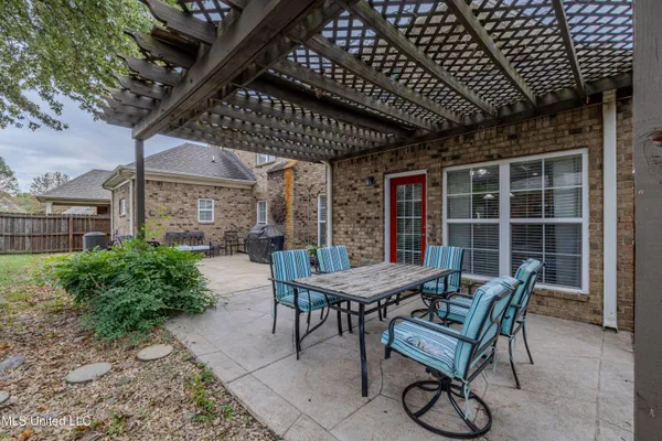 $359,500 | 2920 Keeley Cove, Southaven, MS 38671