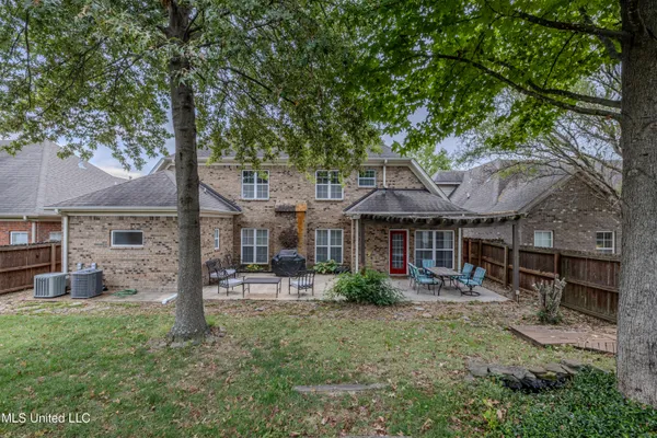 $359,500 | 2920 Keeley Cove, Southaven, MS 38671