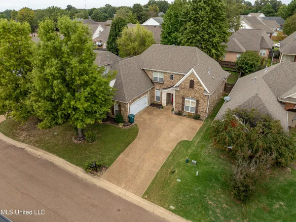 $359,500 | 2920 Keeley Cove, Southaven, MS 38671