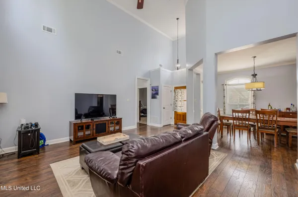 $359,500 | 2920 Keeley Cove, Southaven, MS 38671