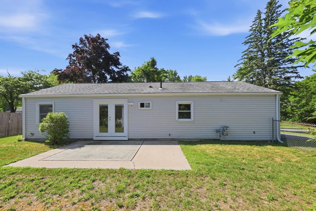 60 Keddy Street Springfield, MA 01109 - Photo 15 of 24