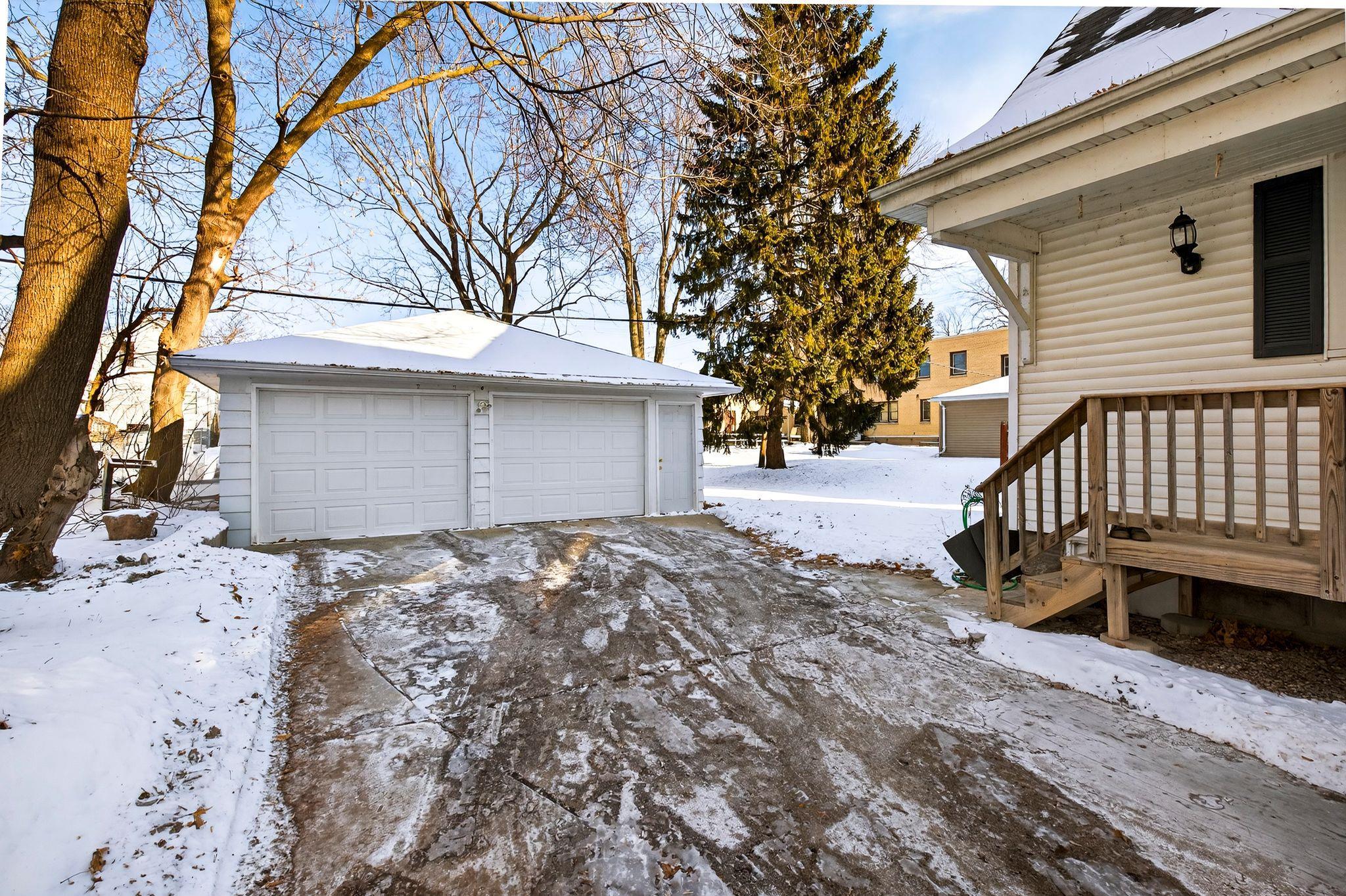 614 West 6th Street Appleton, WI 54911 - Photo 31 of 32