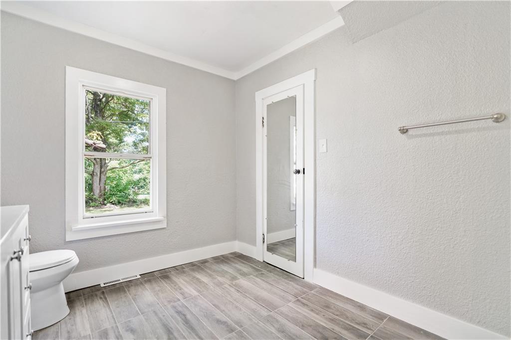 1750 Brodhead Road Coraopolis, PA 15108 - Photo 14 of 23