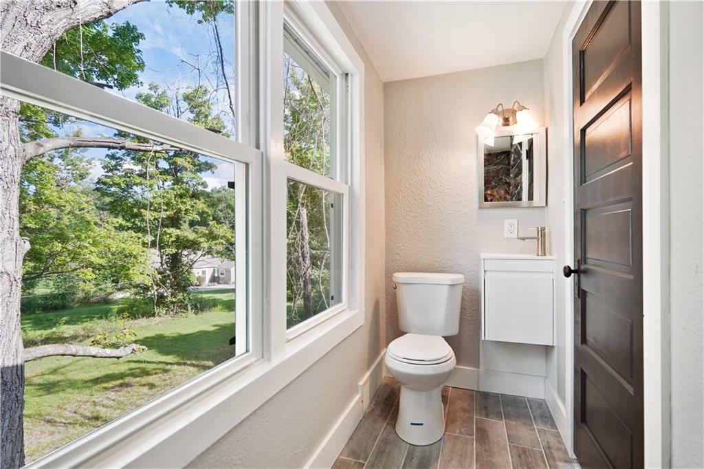 1750 Brodhead Road Coraopolis, PA 15108 - Photo 22 of 23