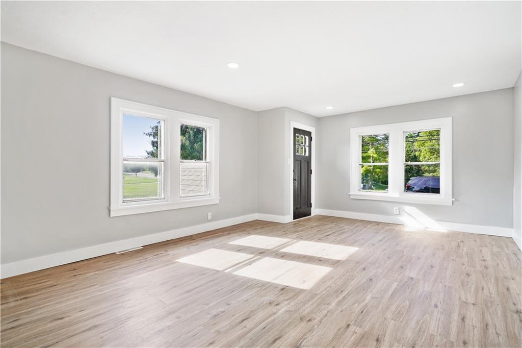 1750 Brodhead Road Coraopolis, PA 15108 - Photo 7 of 23