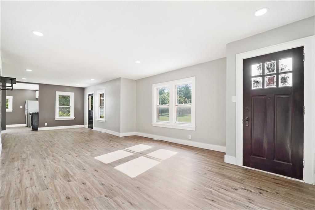 1750 Brodhead Road Coraopolis, PA 15108 - Photo 8 of 23