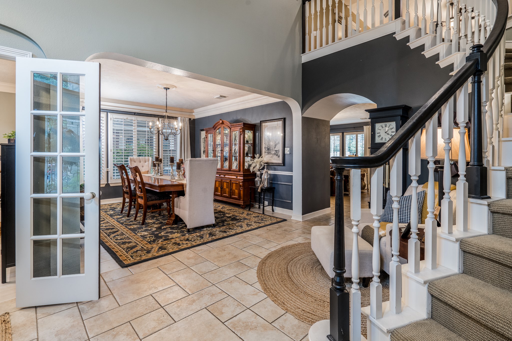 10411 Harnwell Crossing Drive Spring, TX 77379 - Photo 5 of 50 a view of a livingroom with furniture and entryway