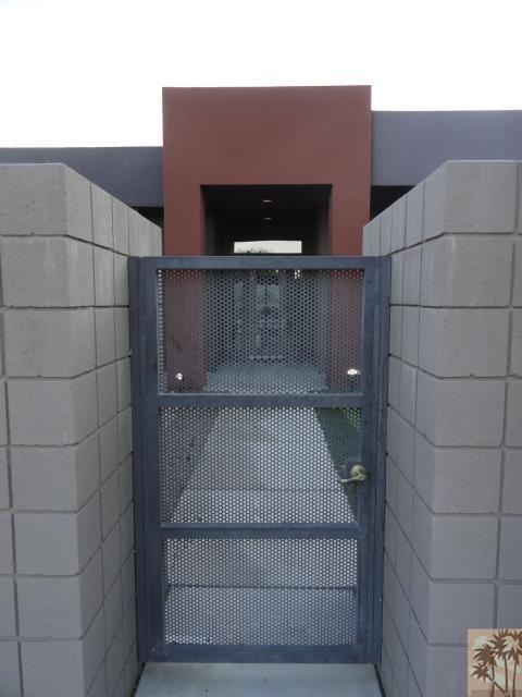 71299 Biskra Road Rancho Mirage, CA 92270 - Photo 4 of 10 a view of entryway and hall
