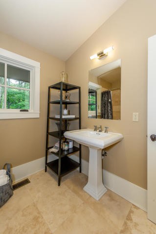 360 Chestnut Ridge Road Kingston, TN 37763 - Photo 24 of 38 Gallery Image 24