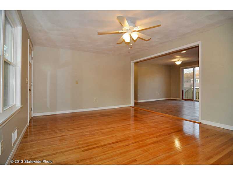 22 Anoka Road Warwick, RI 02889 - Photo 23 of 25 Dining Room.