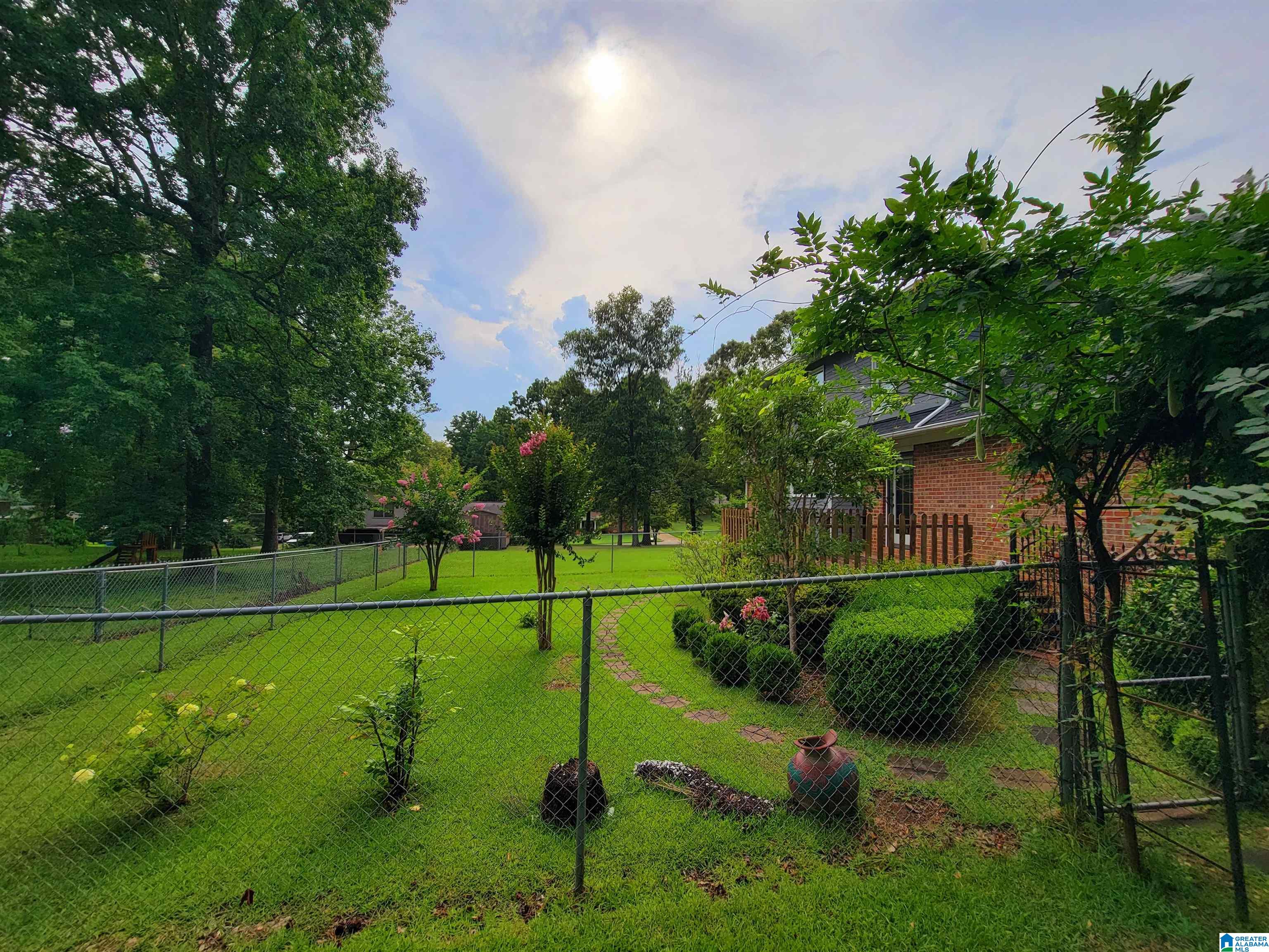 803 Mountain Brook Road Oxford, AL 36203 - Photo 5 of 20