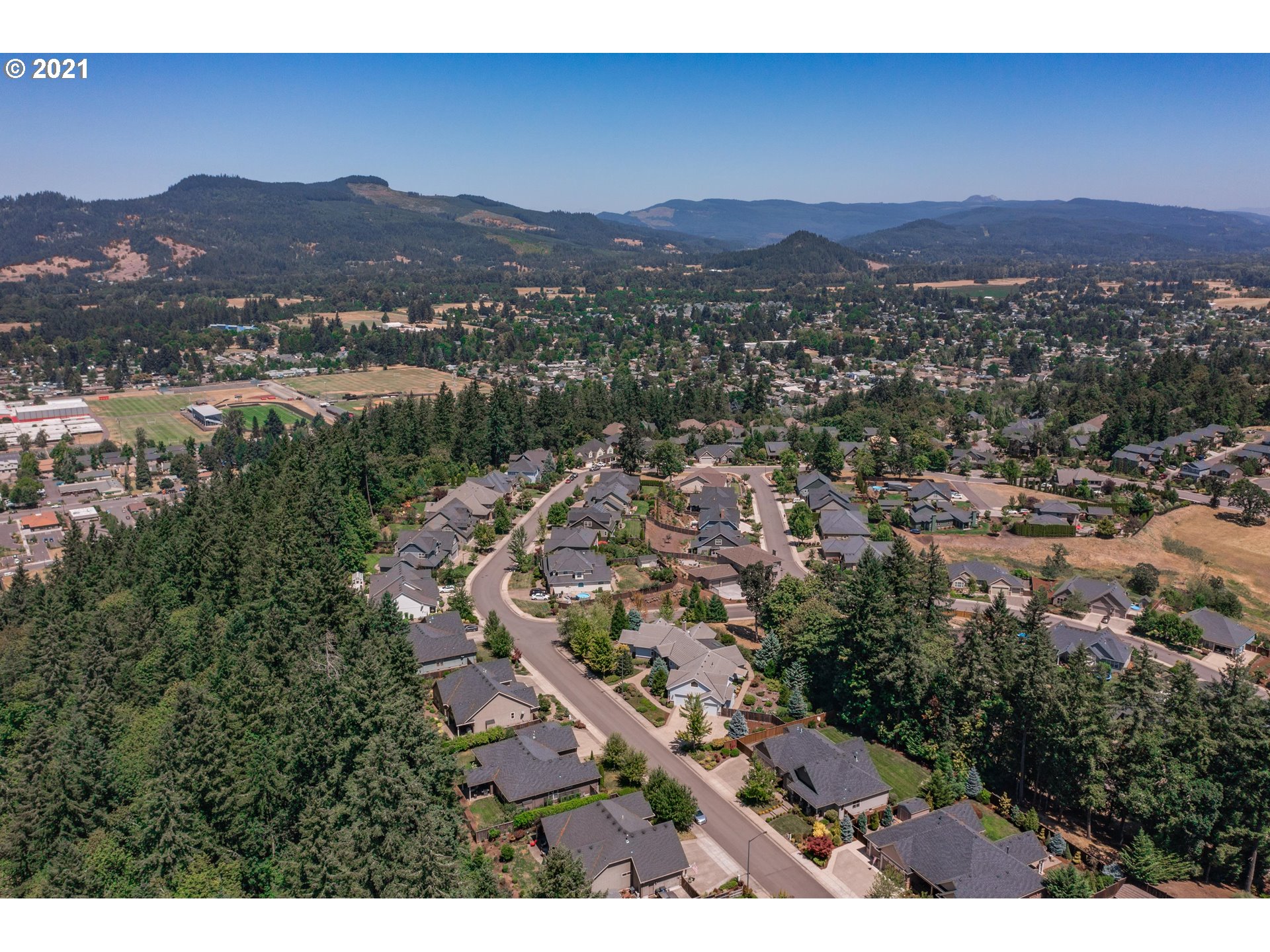 6275 Graystone Loop Springfield, OR 97478 - Photo 6 of 6 a view of city and mountain