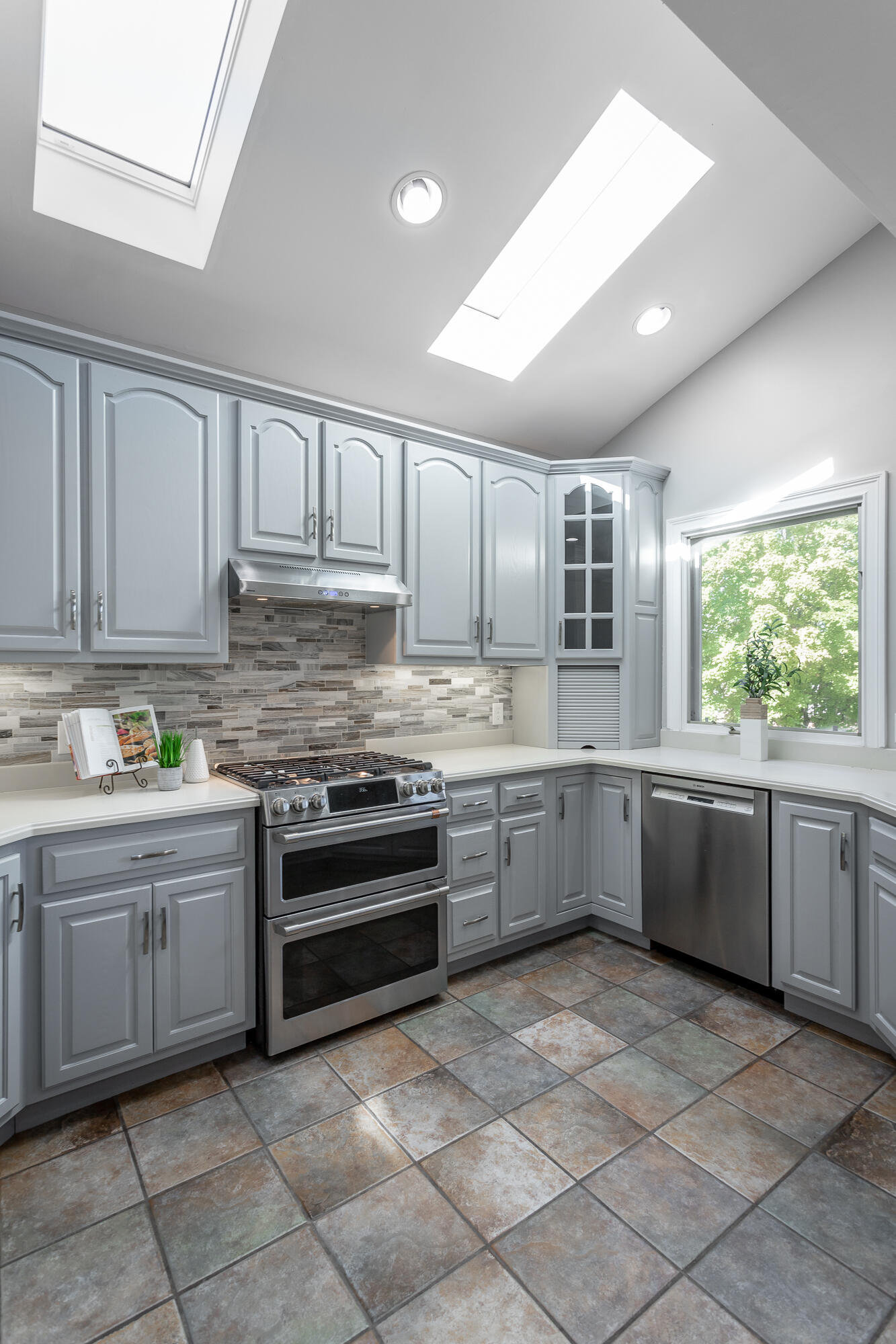 321 Willow Glen Road Chattanooga, TN 37421 - Photo 15 of 94 321 Willow Glen Rd HD-63