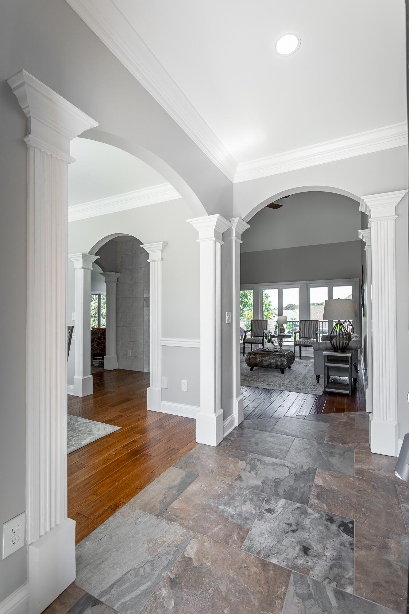 321 Willow Glen Road Chattanooga, TN 37421 - Photo 5 of 94 321 Willow Glen Rd HD-19