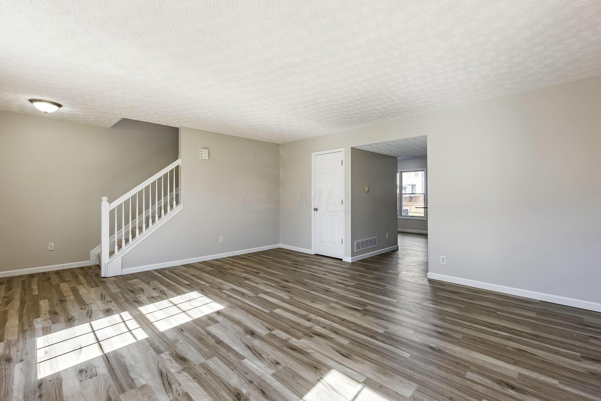 2673 Two Ridge Avenue Lancaster, OH 43130 - Photo 3 of 39 Living Room 1