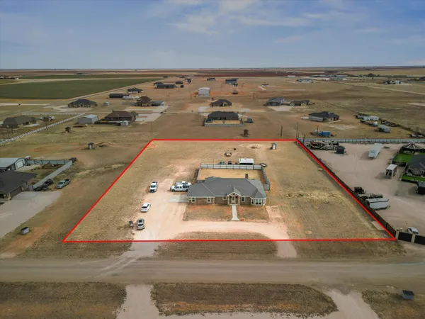 $365,000 | 111 County Road 101 East, Seminole, TX 79360