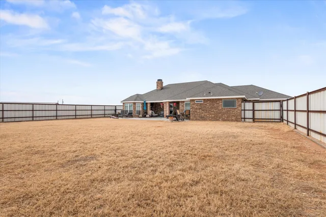 $375,000 | 111 County Road 101 East, Seminole, TX 79360