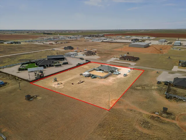 $375,000 | 111 County Road 101 East, Seminole, TX 79360