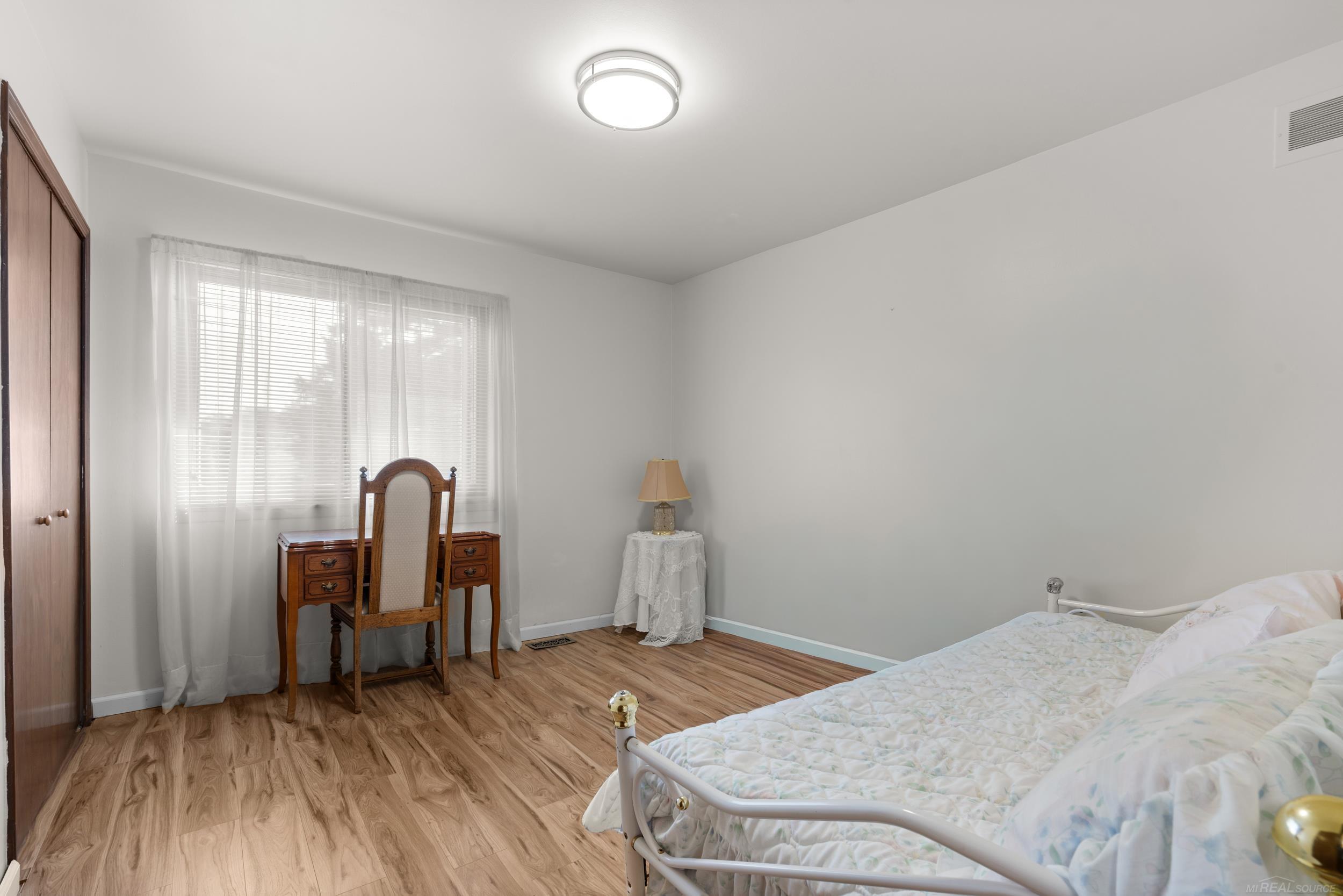2352 Cumberland Road Rochester Hills, MI 48307 - Photo 25 of 39