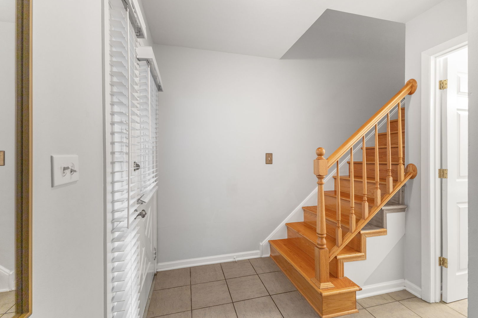 449 Old Surrey Road Hinsdale, IL 60521 - Photo 11 of 23 Gallery Image 11