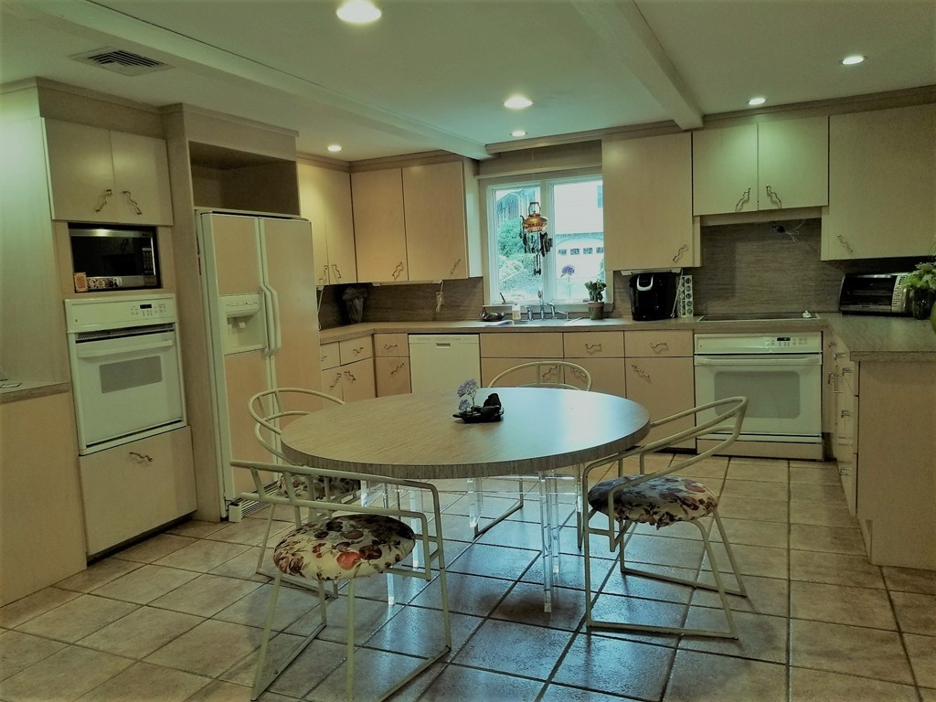 13 Partridge Hill Road Andover, MA 01810 - Photo 14 of 30 Gallery Image 14
