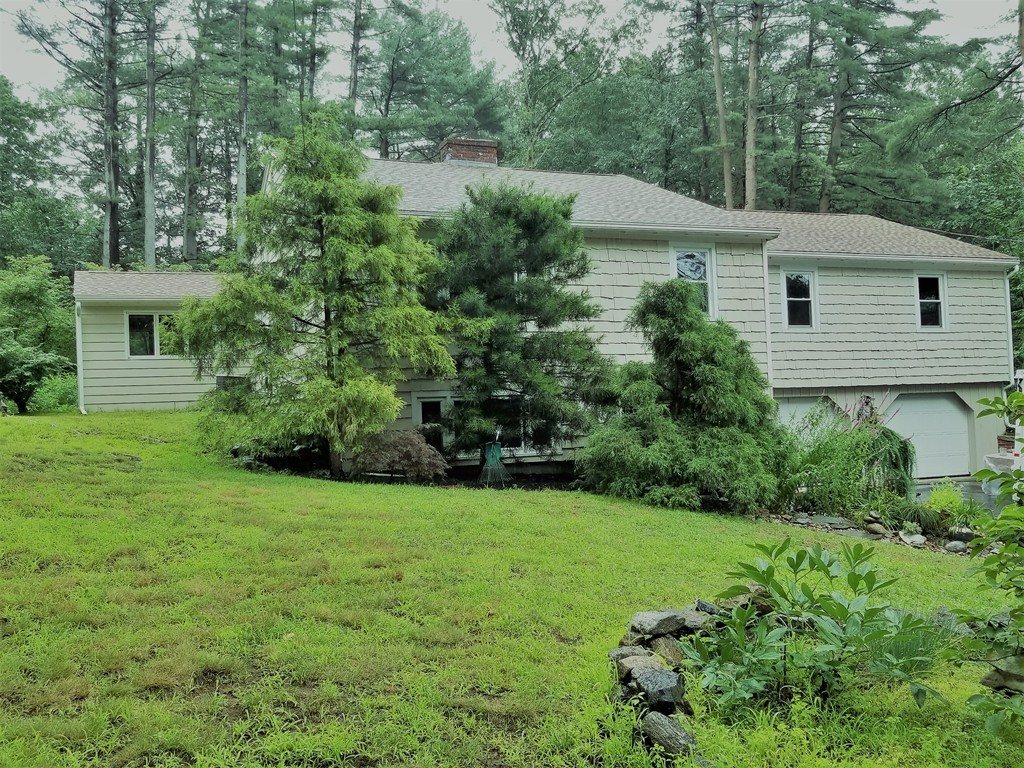 13 Partridge Hill Road Andover, MA 01810 - Photo 2 of 30 Gallery Image 2
