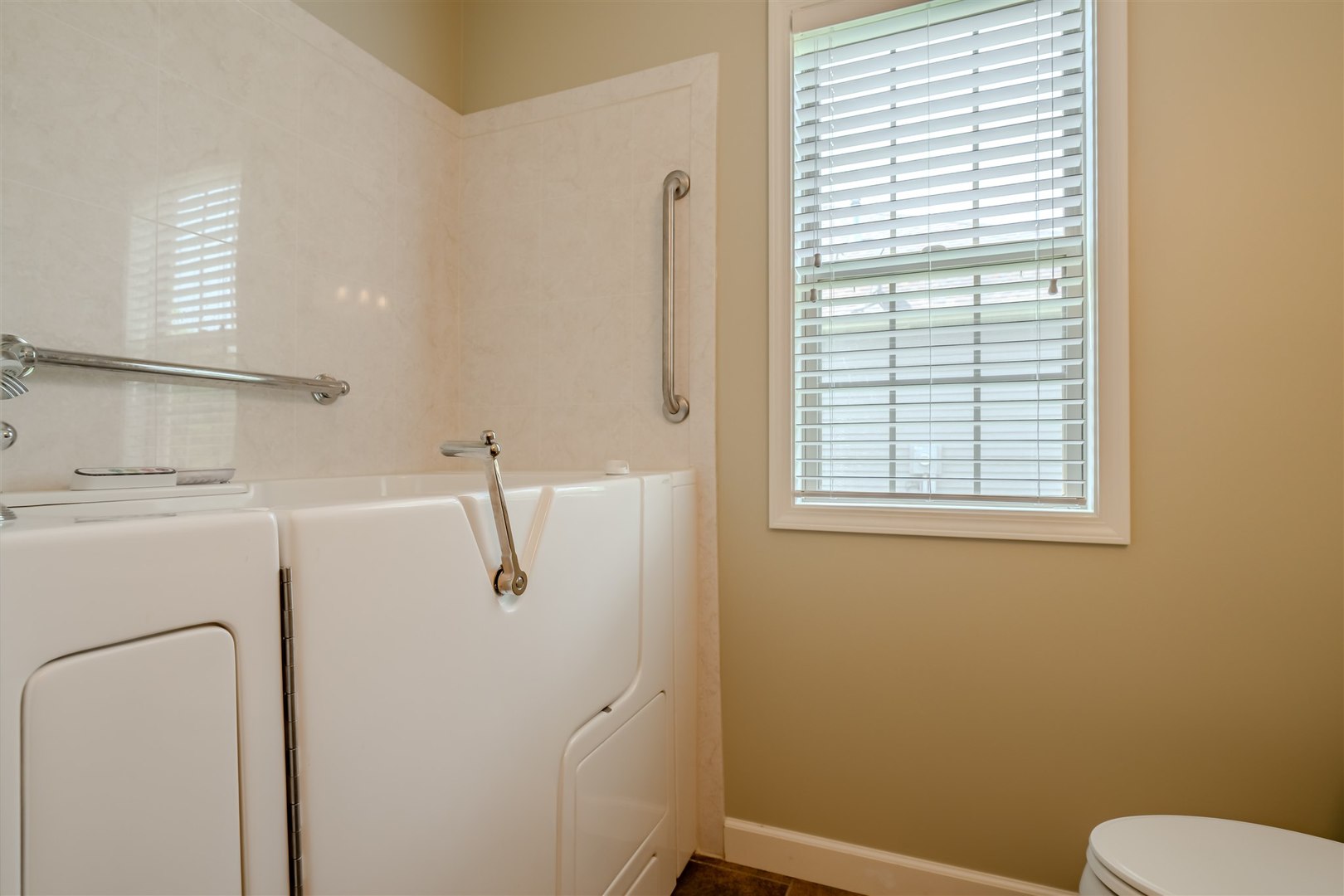 1720 Eide Road Bloomington, IL 61704 - Photo 20 of 35