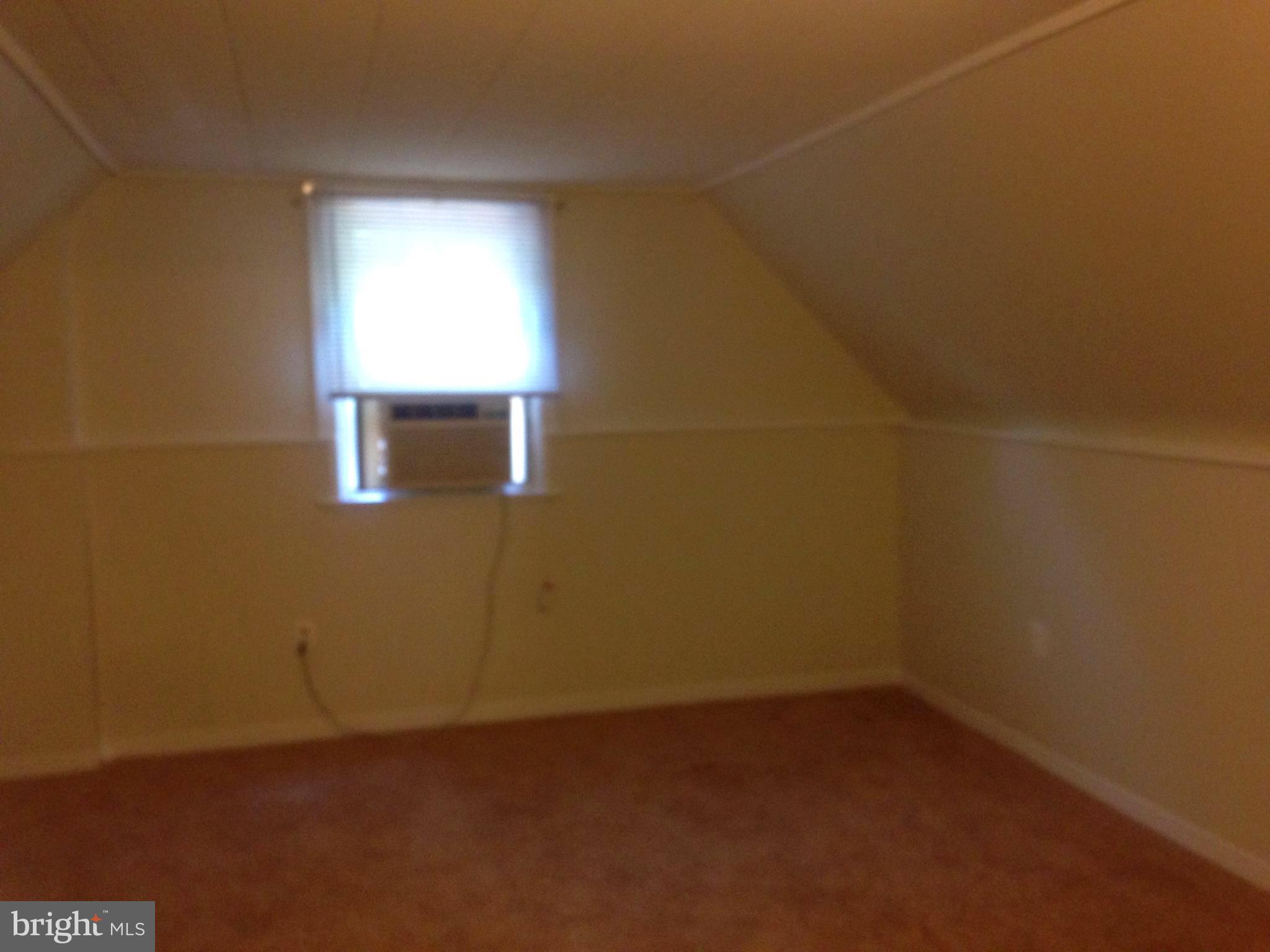 505 Stirling Road Silver Spring, MD 20901 - Photo 14 of 26 3rd bedroom