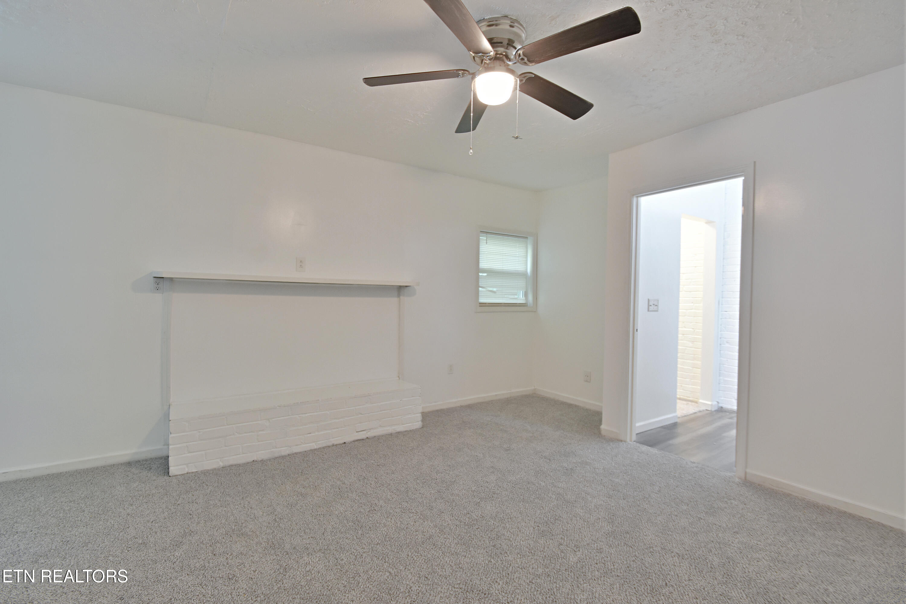 165 Gamble Drive Jacksboro, TN 37757 - Photo 11 of 21 DSC_1753